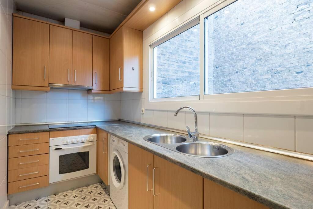 Bebarceloner Poble Nou Apartaments - 2 Bedroom מראה חיצוני תמונה
