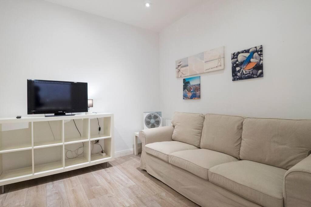 Bebarceloner Poble Nou Apartaments - 2 Bedroom מראה חיצוני תמונה
